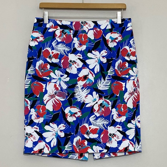 J.CREW || Woman’s  Floral Basketweave Pencil Skirt size 6 - Picture 1 of 8